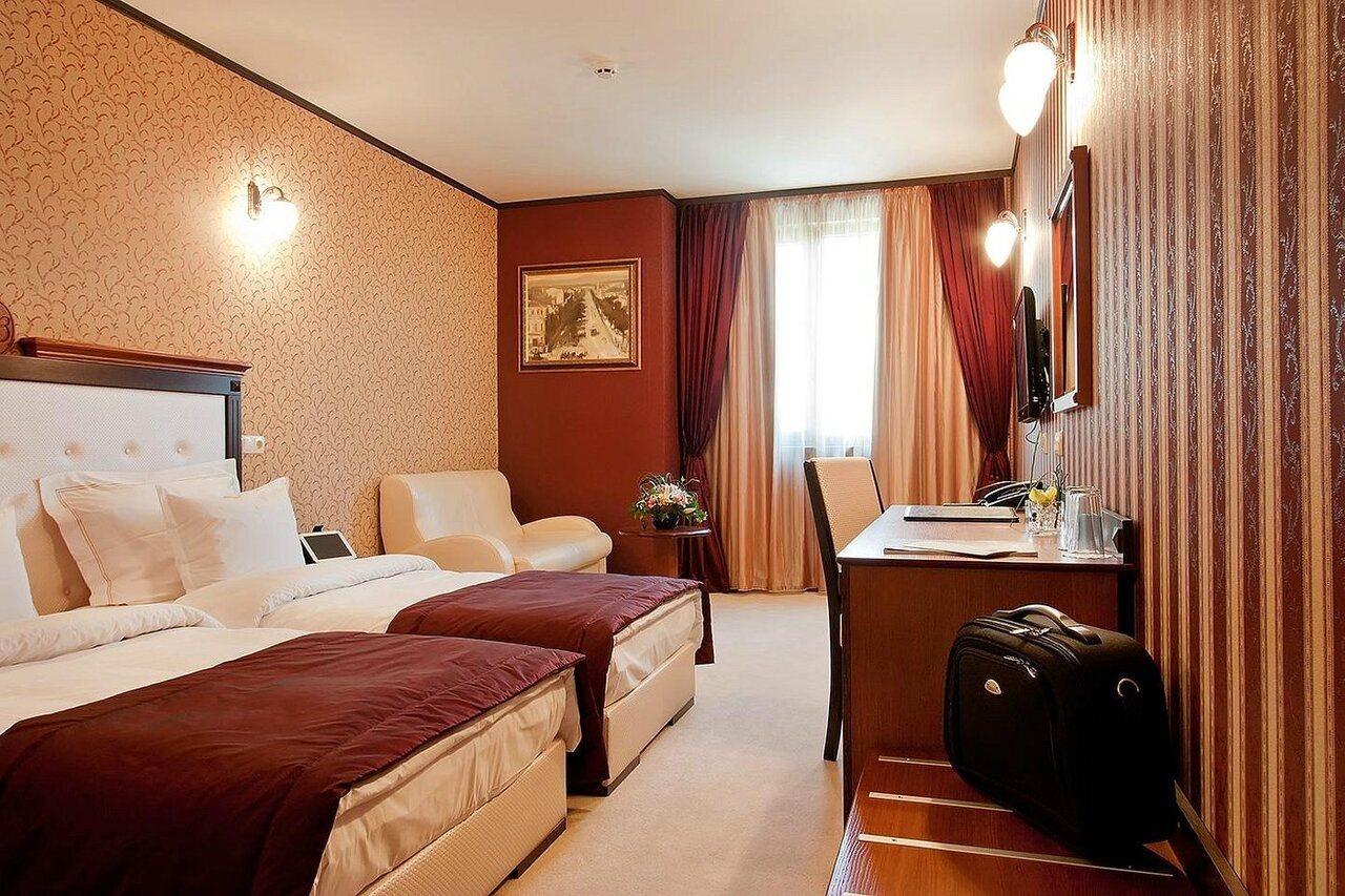 Best Western Plus Bristol Hotel Sofia Bagian luar foto